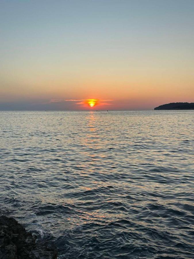 Konoba Yan Lägenhet Pula Exteriör bild